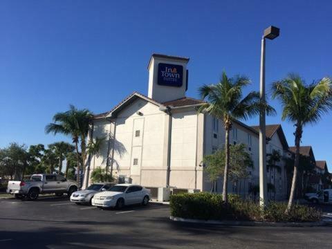 Intown Suites Extended Stay West Palm Beach Fl - Military Trail Rd Lake Park Zewnętrze zdjęcie